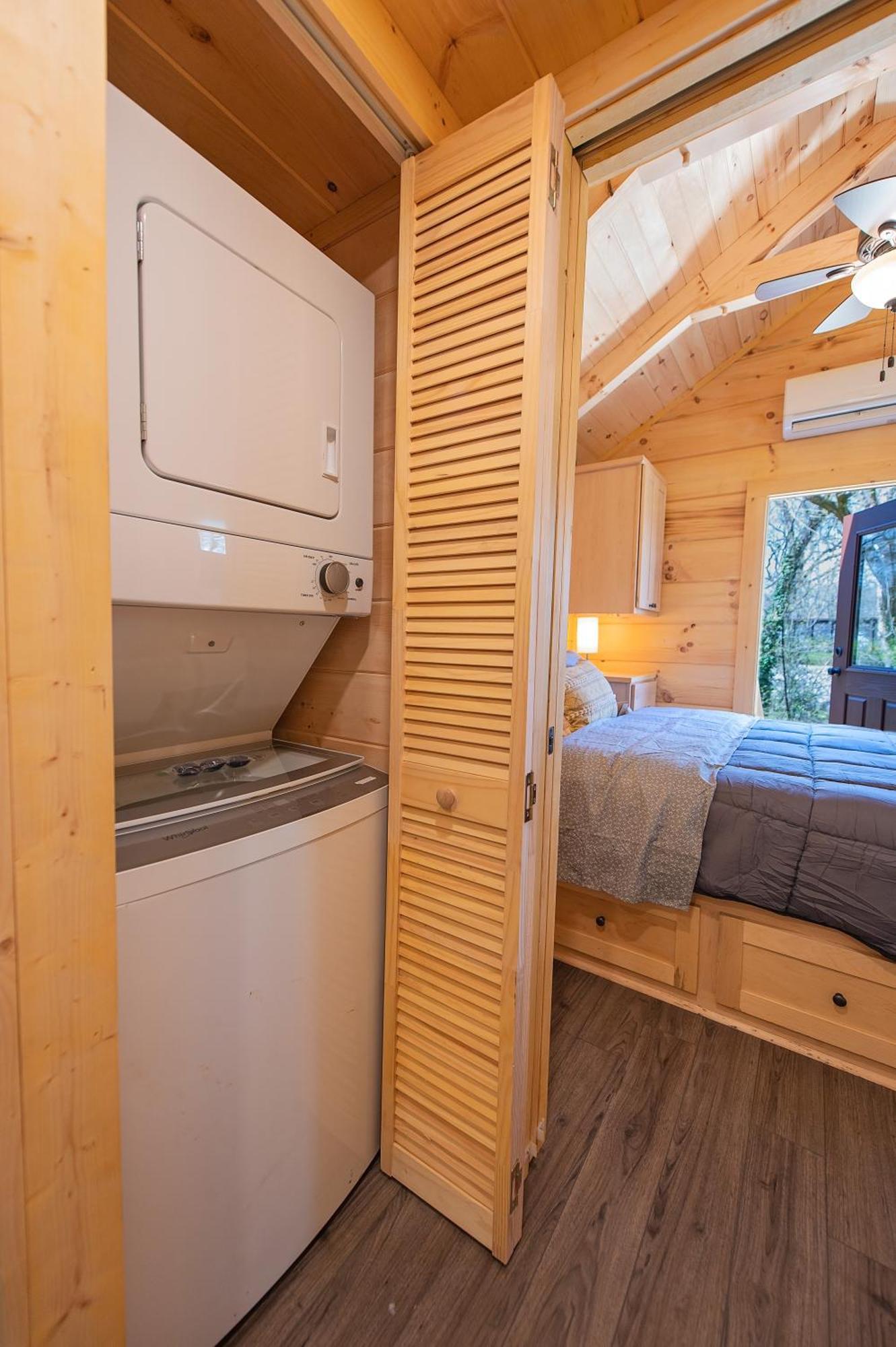Tiny Cabin Village Private Hot Tub Lynda Cabin 查塔努加 外观 照片