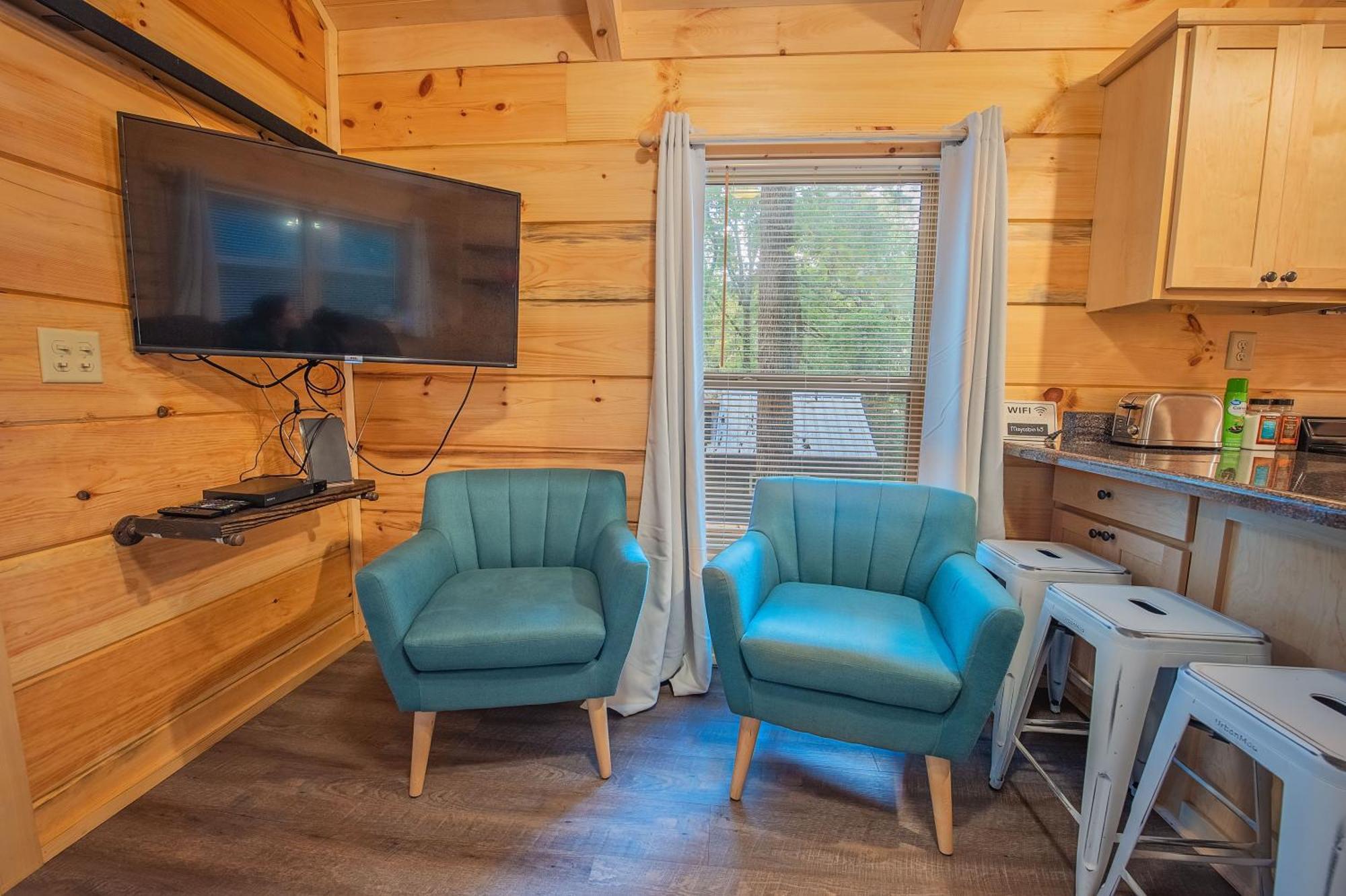 Tiny Cabin Village Private Hot Tub Lynda Cabin 查塔努加 外观 照片