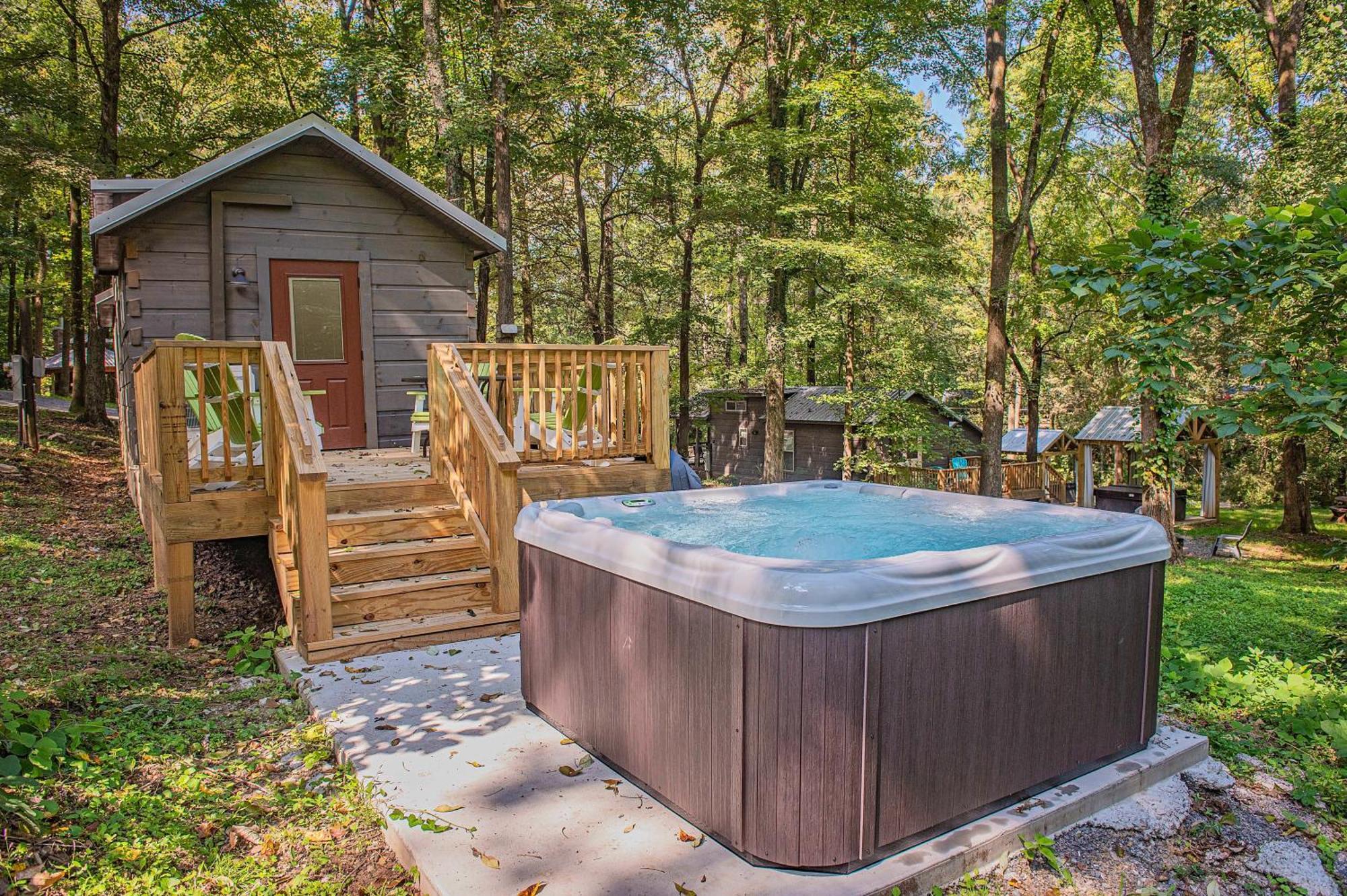 Tiny Cabin Village Private Hot Tub Lynda Cabin 查塔努加 外观 照片